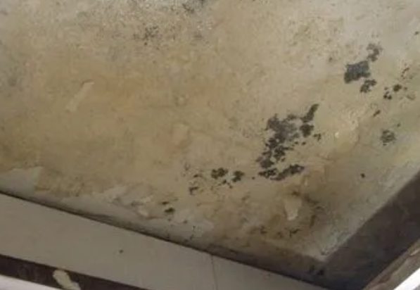 唐县阳台漏水维修公司分享下唐县卫生间渗水维修需要注意哪些问题。